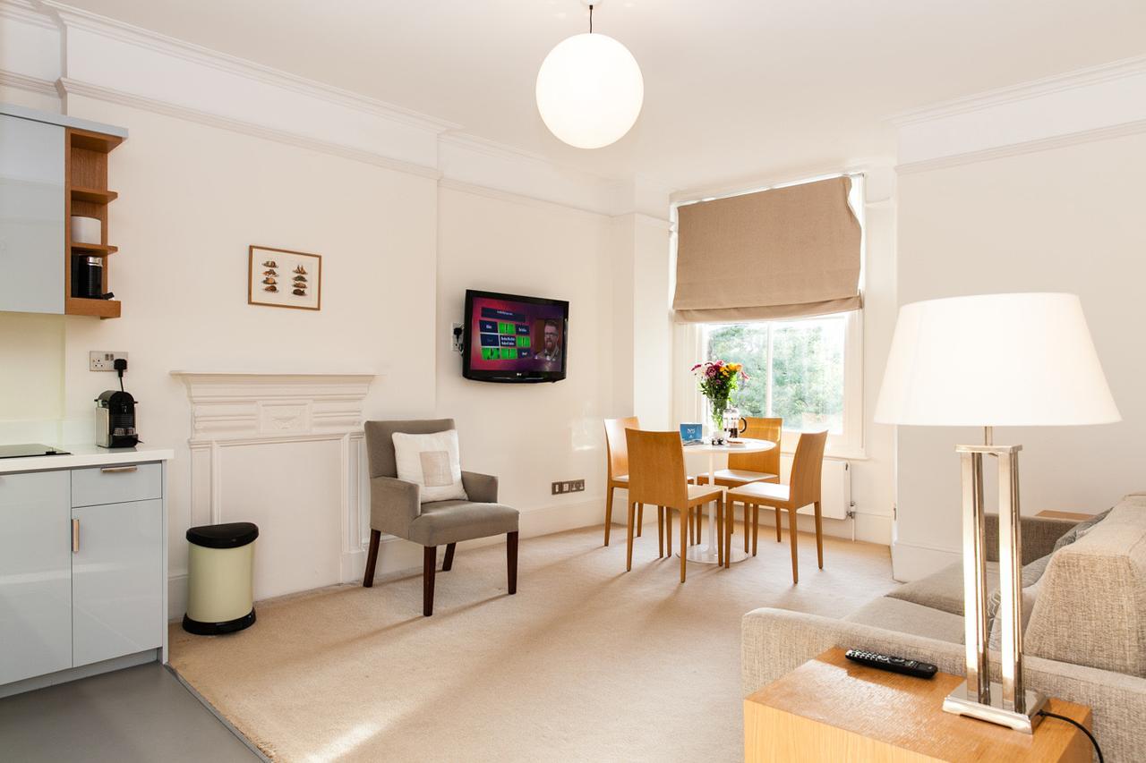 Blueprint Living Apartments - Doughty Street Лондон Экстерьер фото