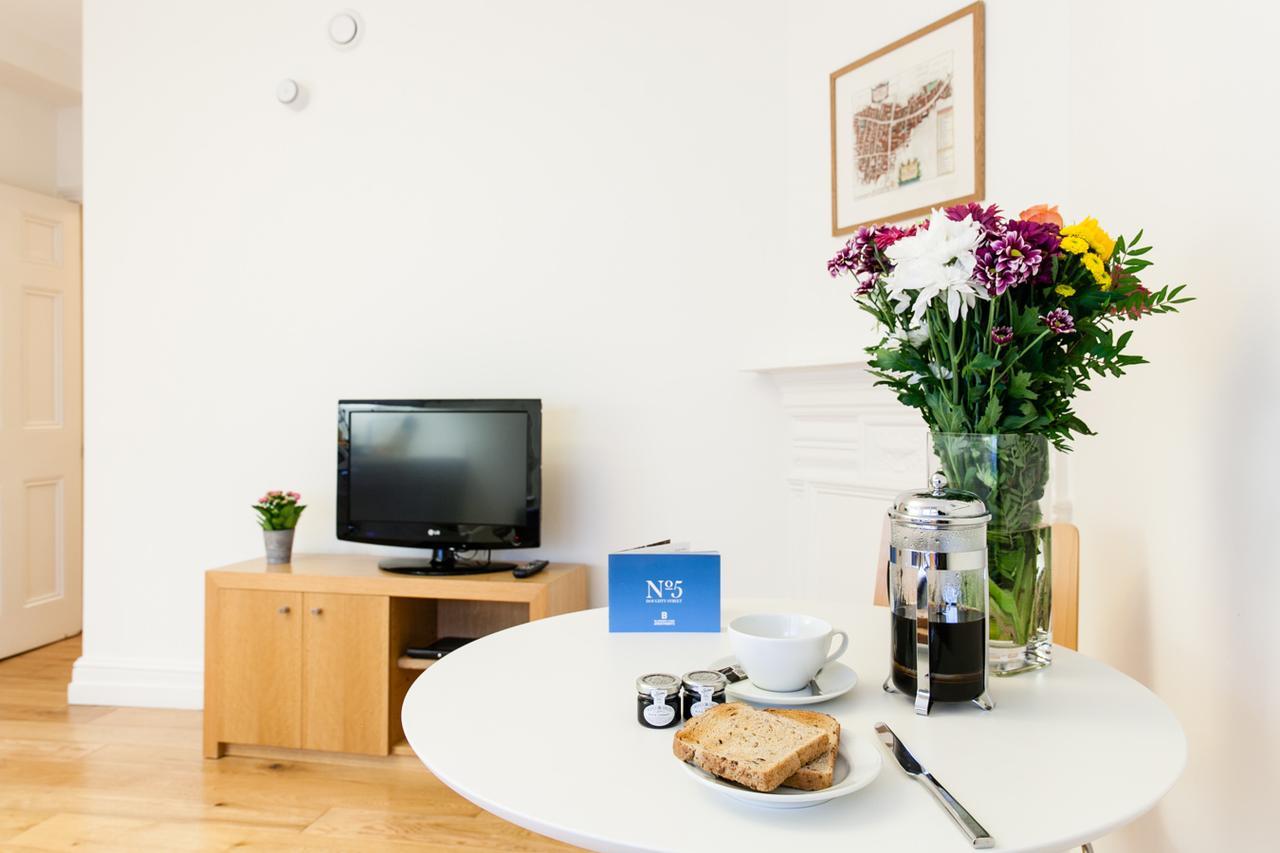 Blueprint Living Apartments - Doughty Street Лондон Экстерьер фото