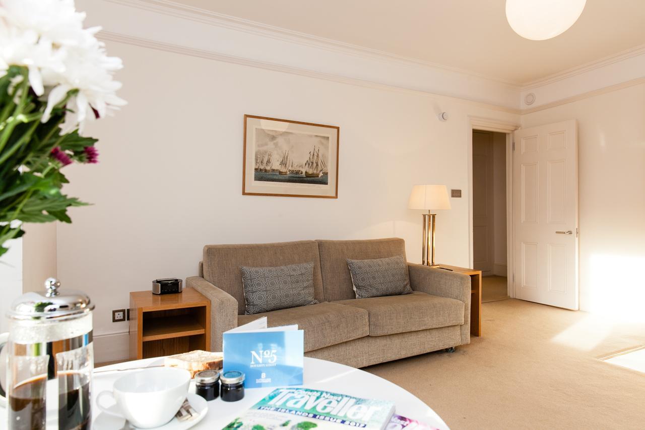Blueprint Living Apartments - Doughty Street Лондон Экстерьер фото
